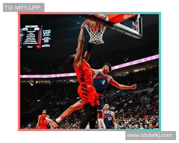 大洛9记三分创中锋单场三分第二高纪录，仅次于唐斯的10记