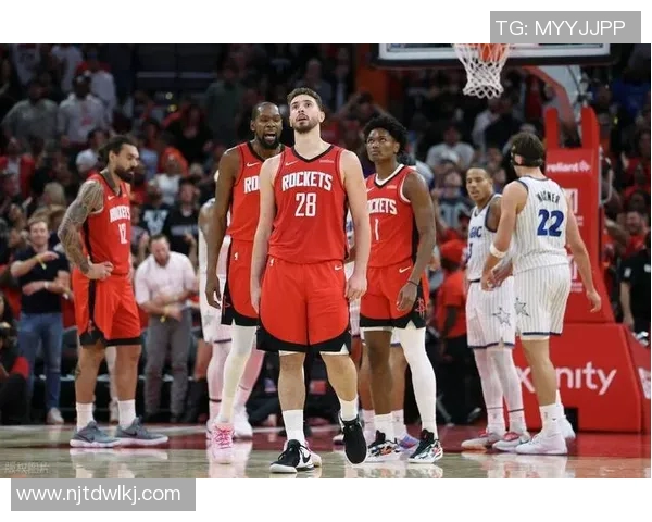 随着太阳123-114三杀鹈鹕，NBA最新积分榜出炉：火箭+勇士压力大！